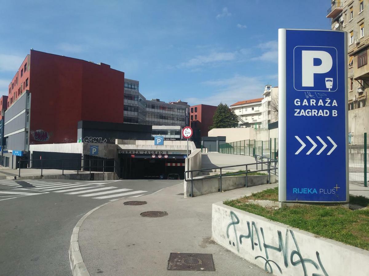 Central Zagrad Apartment Rijeka Buitenkant foto